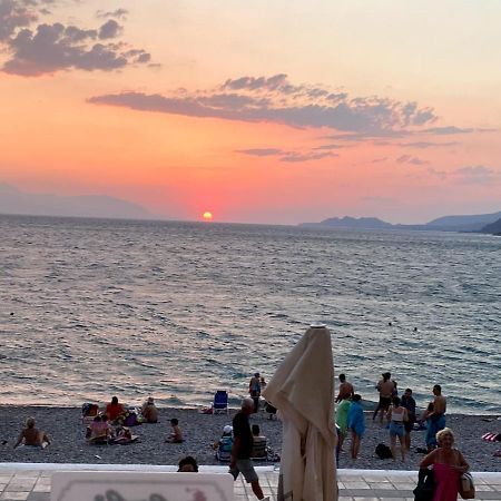 Grace Seaside Διαμέρισμα Λουτράκι Εξωτερικό φωτογραφία