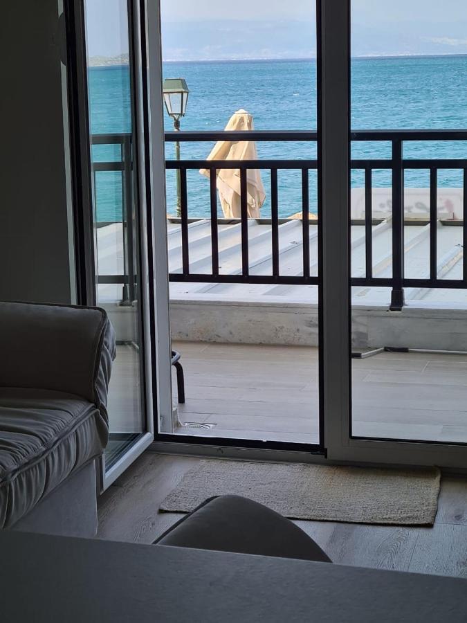 Grace Seaside Διαμέρισμα Λουτράκι Εξωτερικό φωτογραφία