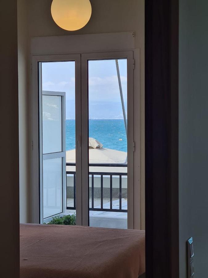 Grace Seaside Διαμέρισμα Λουτράκι Εξωτερικό φωτογραφία