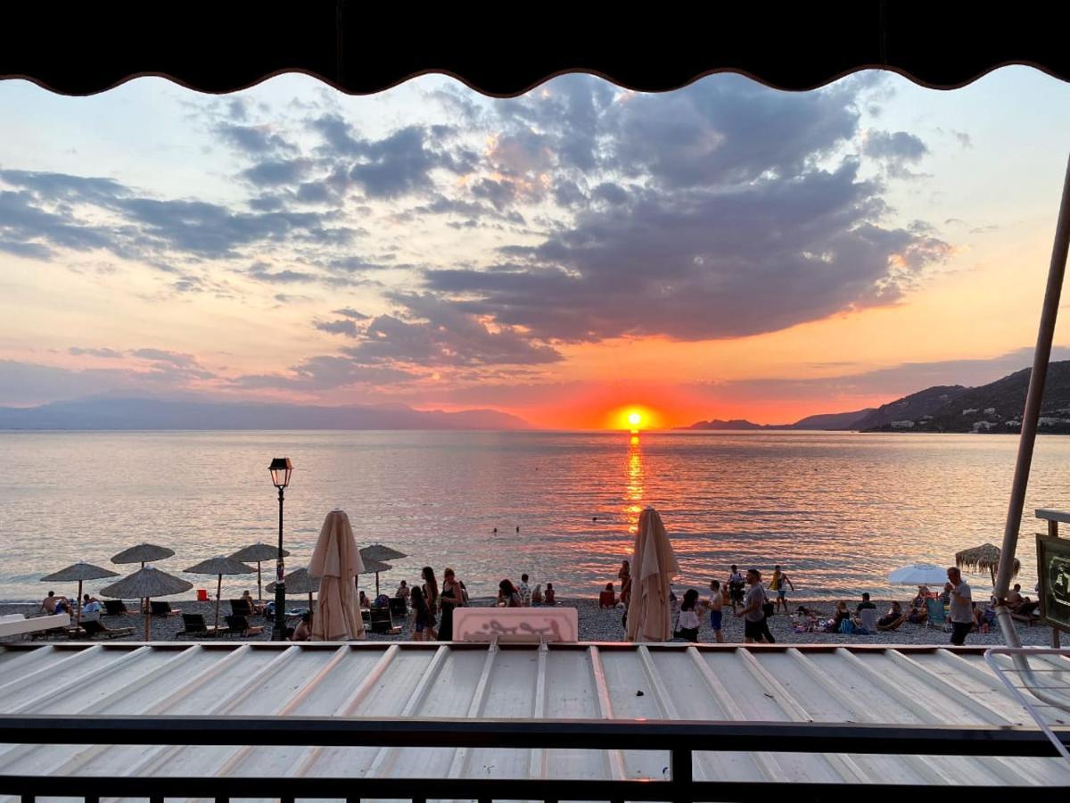 Grace Seaside Διαμέρισμα Λουτράκι Εξωτερικό φωτογραφία